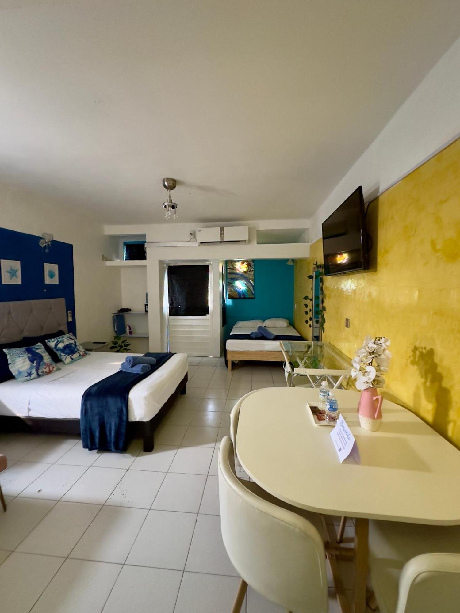 Suites Brisa Marina - Atras De Playa Regatas Y El Malecon, 6 Calles Del Acuario Веракруз Екстериор снимка